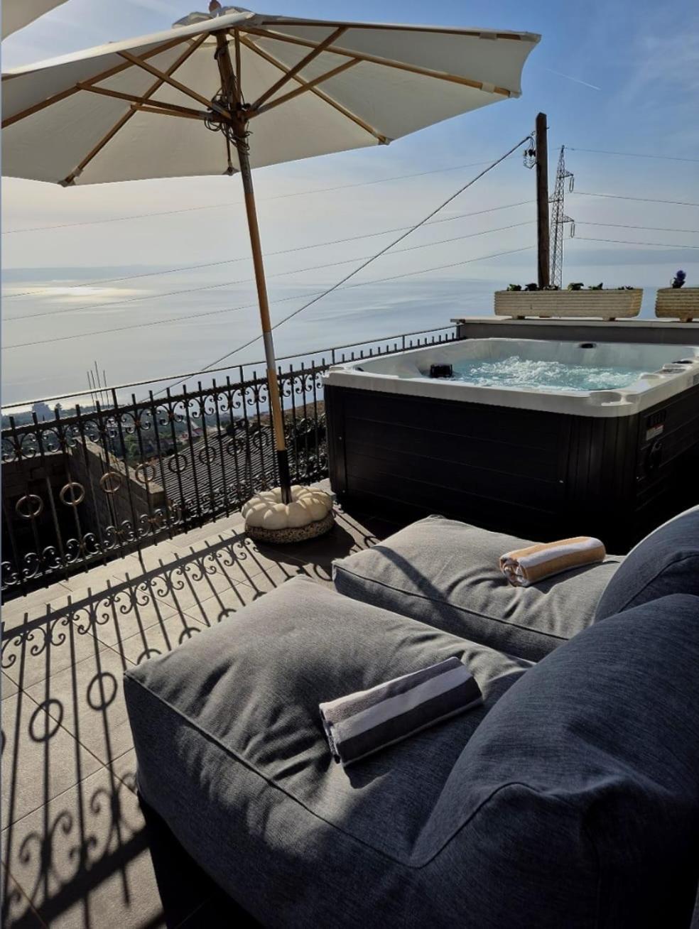 Holliday Home Alida With Jacuzzi Podgora Zewnętrze zdjęcie