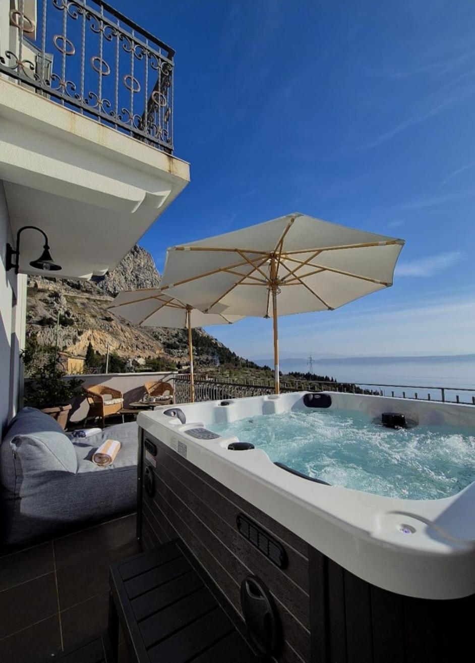 Holliday Home Alida With Jacuzzi Podgora Zewnętrze zdjęcie
